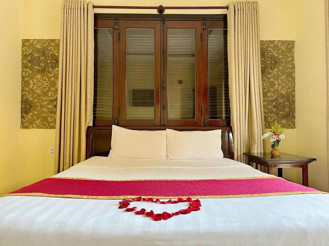 Golden River Hotel Hoi An Exterior foto